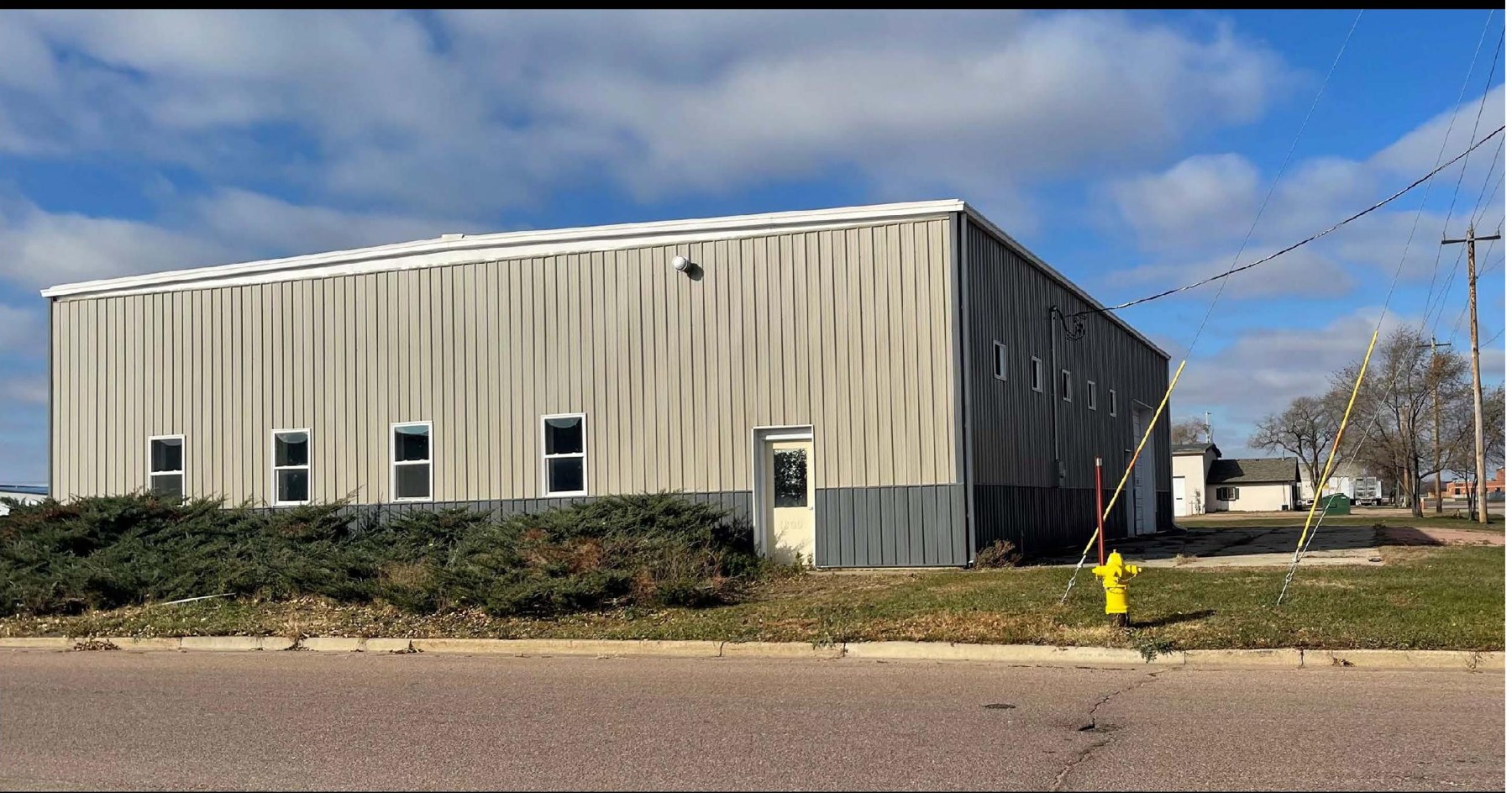 1909 N Industrial Ave — Airport Industrial Park — Sioux Falls, SD commercial real estate for lease