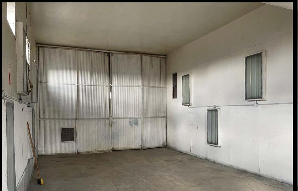 1909 N Industrial Ave — Airport Industrial Park interior and exterior photo