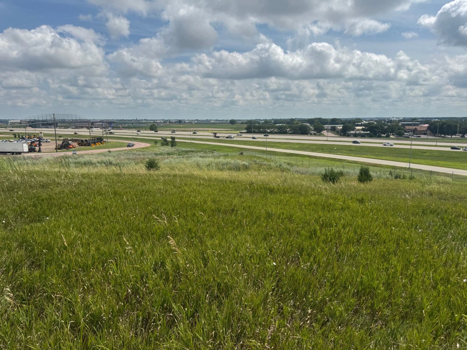 Interior and site view of 3601 / 3701 W Innovation St in Sioux Falls, South Dakota